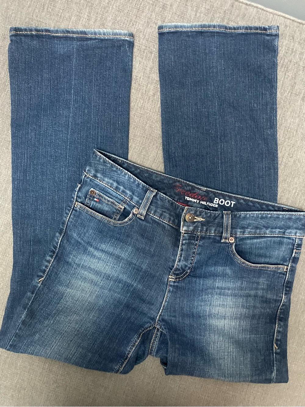 Tommy Hilfiger Women's Dark Blue Bootcut Jeans